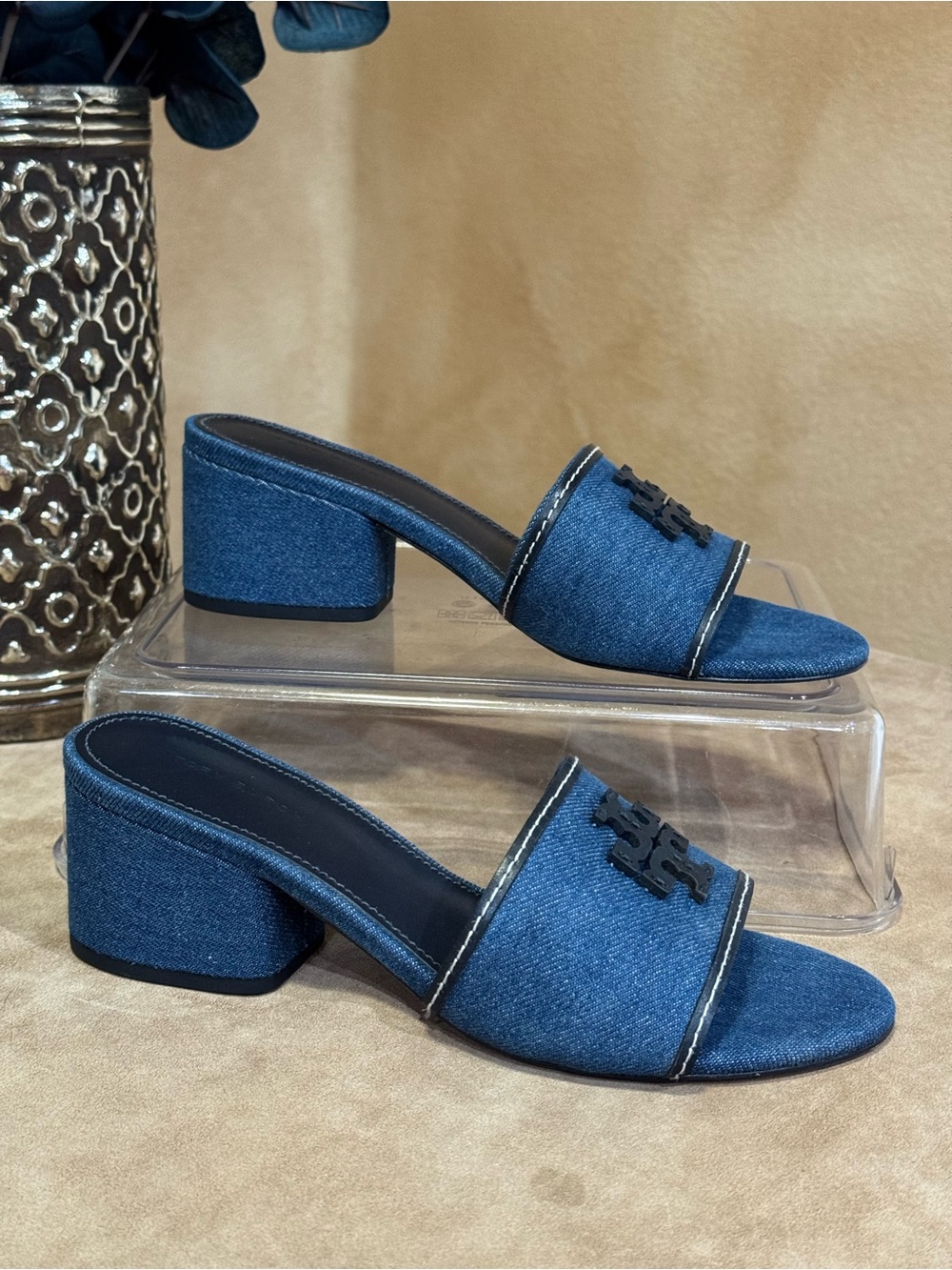 Tory Burch
Everly Block Heel Denim Sandal - Picture 2 of 10